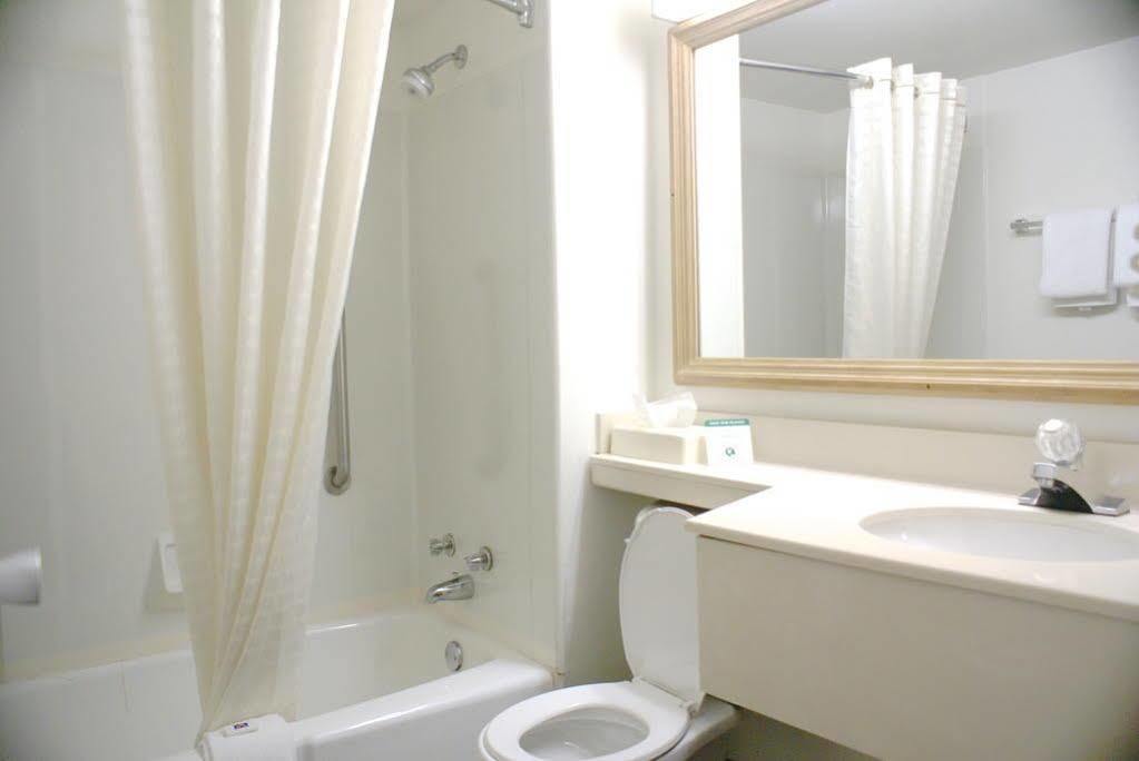 Comfort Inn & Suites Pittsburgh Gibsonia Bagian luar foto